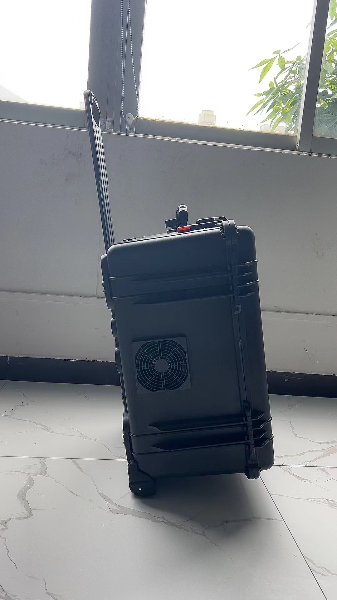 张掖手拉箱型移动通信干扰器